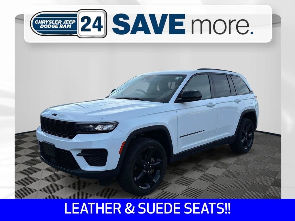 Used 2023 White Jeep Altitude X image 1