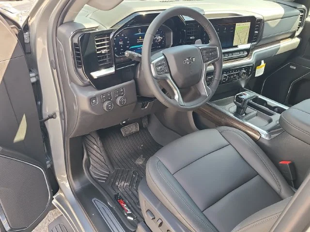 New 2026 Sterling Gray Metallic Chevrolet LT Trail Boss image 18