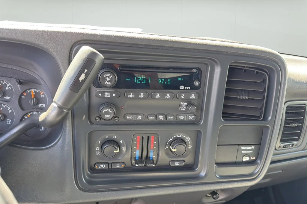 Used 2003 Gray Chevrolet LS image 23
