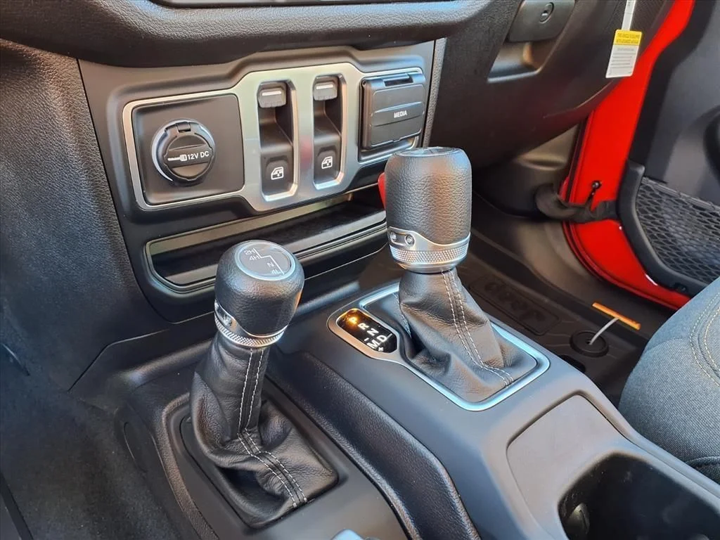 2026 Jeep Wrangler 2-Door Sport - Photo 9