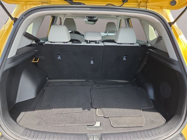 Used 2021 Yellow Kia SX image 35