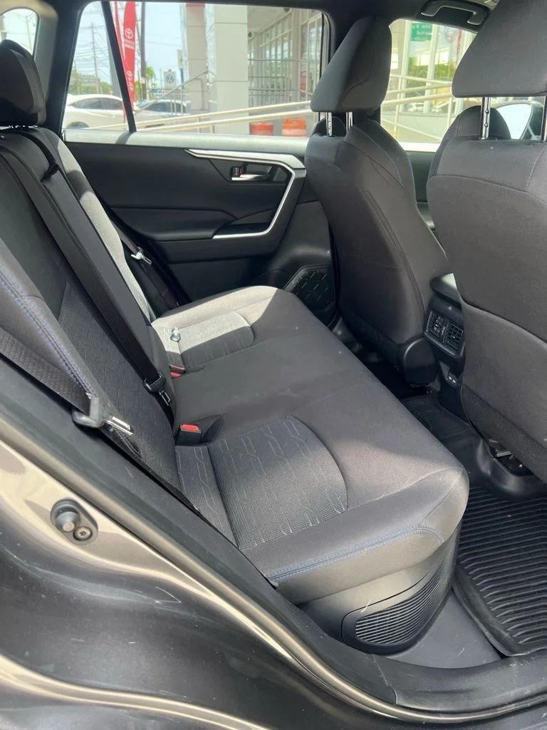 Used 2025  Toyota SE image 4