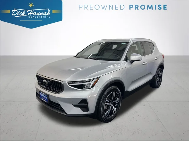 2024 Volvo XC40 B5 Core