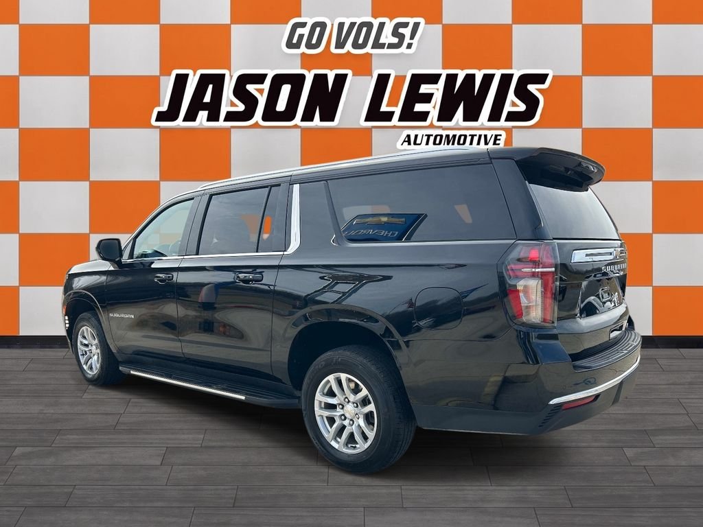 2023 Chevrolet Suburban LT - Photo 6