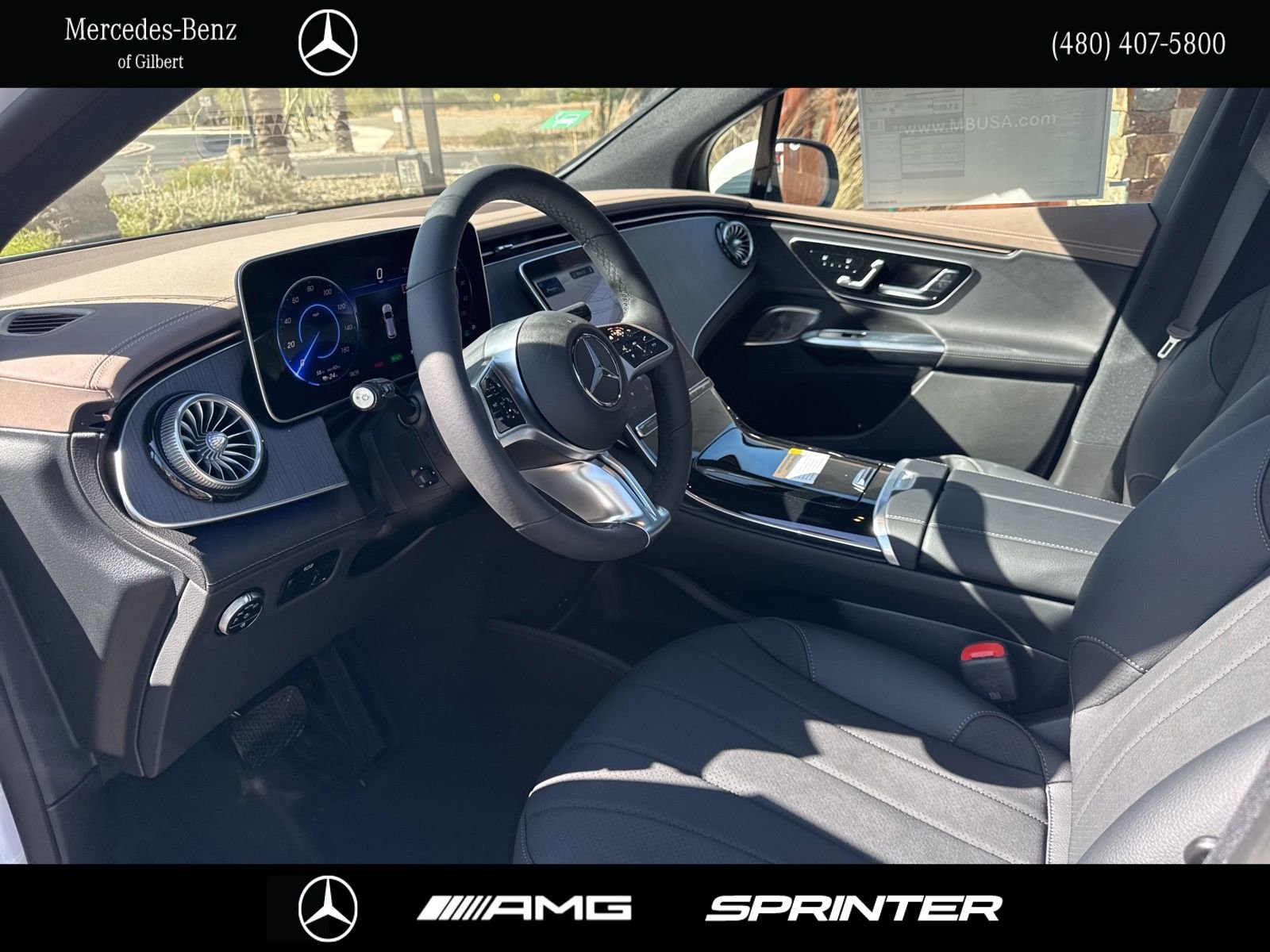 New 2026 Polar White Mercedes-Benz 320 SUV image 9