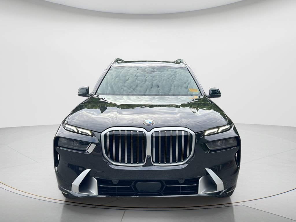 Certified Used 2025 Black Sapphire Metallic BMW xDrive40i image 8