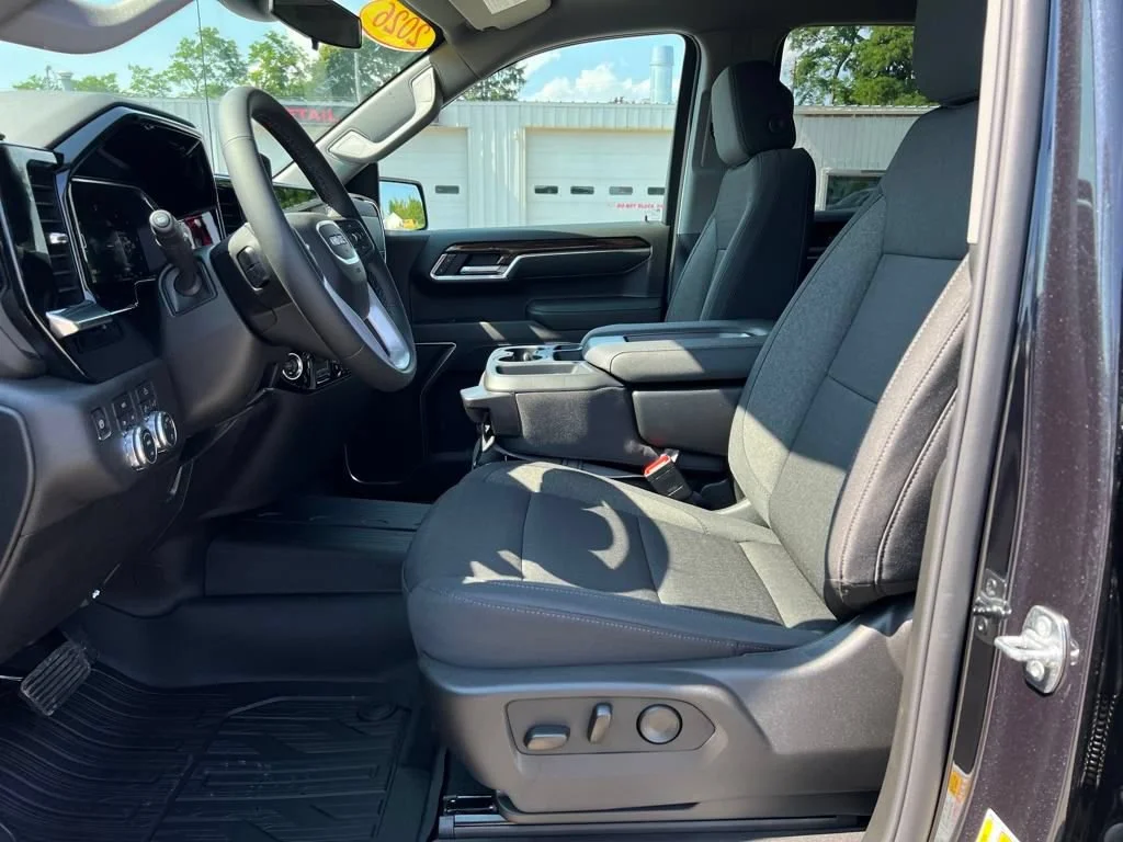 2026 GMC Sierra 1500 SLE - Photo 10