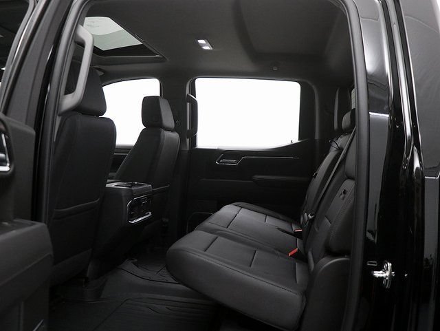 2026 GMC Sierra 1500 SLT - Photo 16