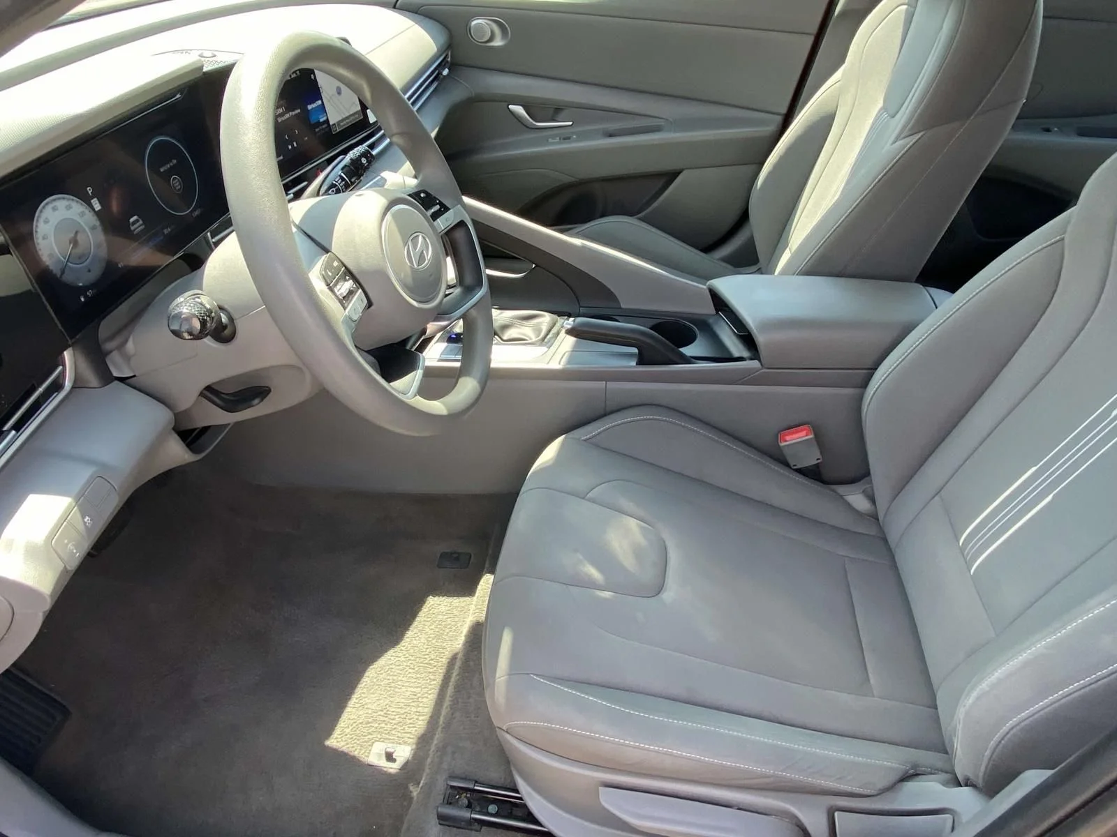 Used 2024 Red Hyundai SEL image 13