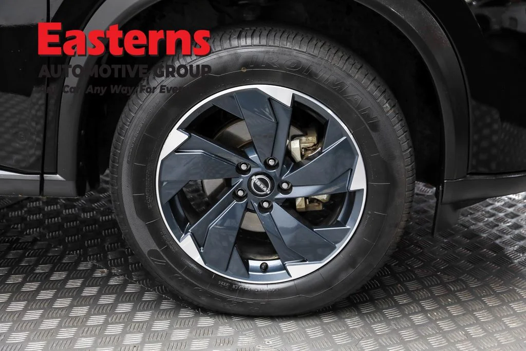 Used 2024 Black Nissan SV image 31
