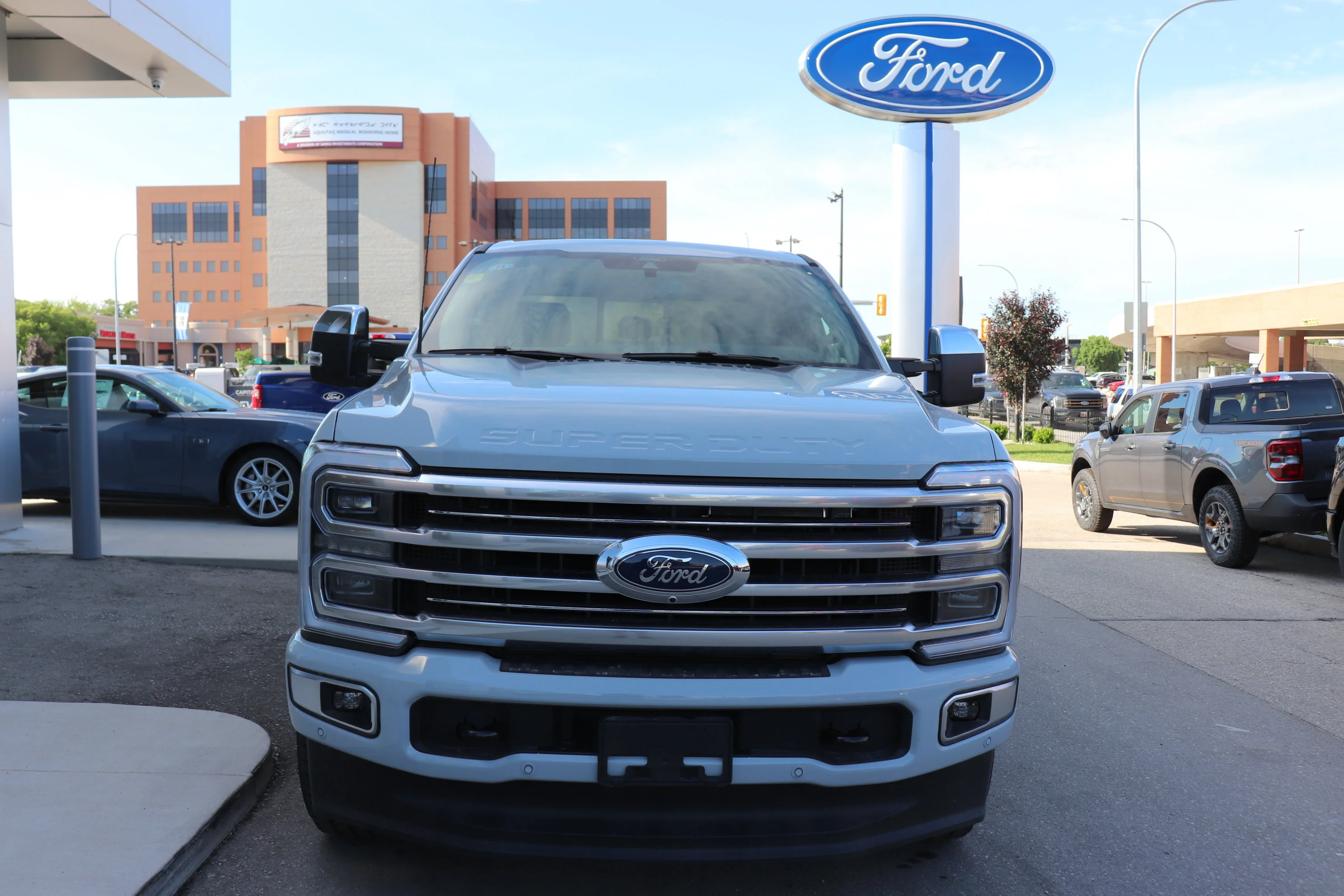 New 2026 AVALANCHE Ford Platinum image 2