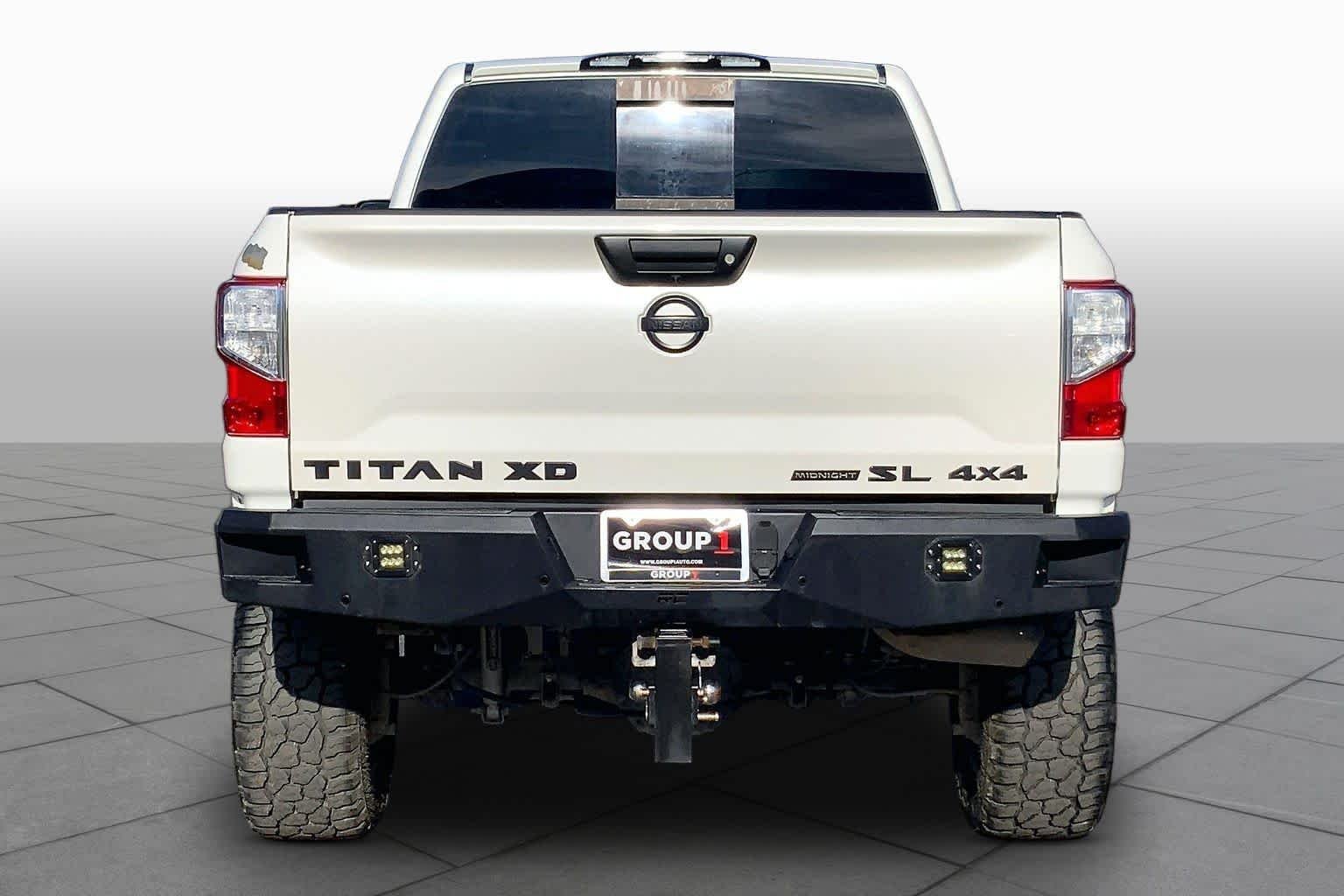 Used 2018 Pearl White Nissan SL image 5