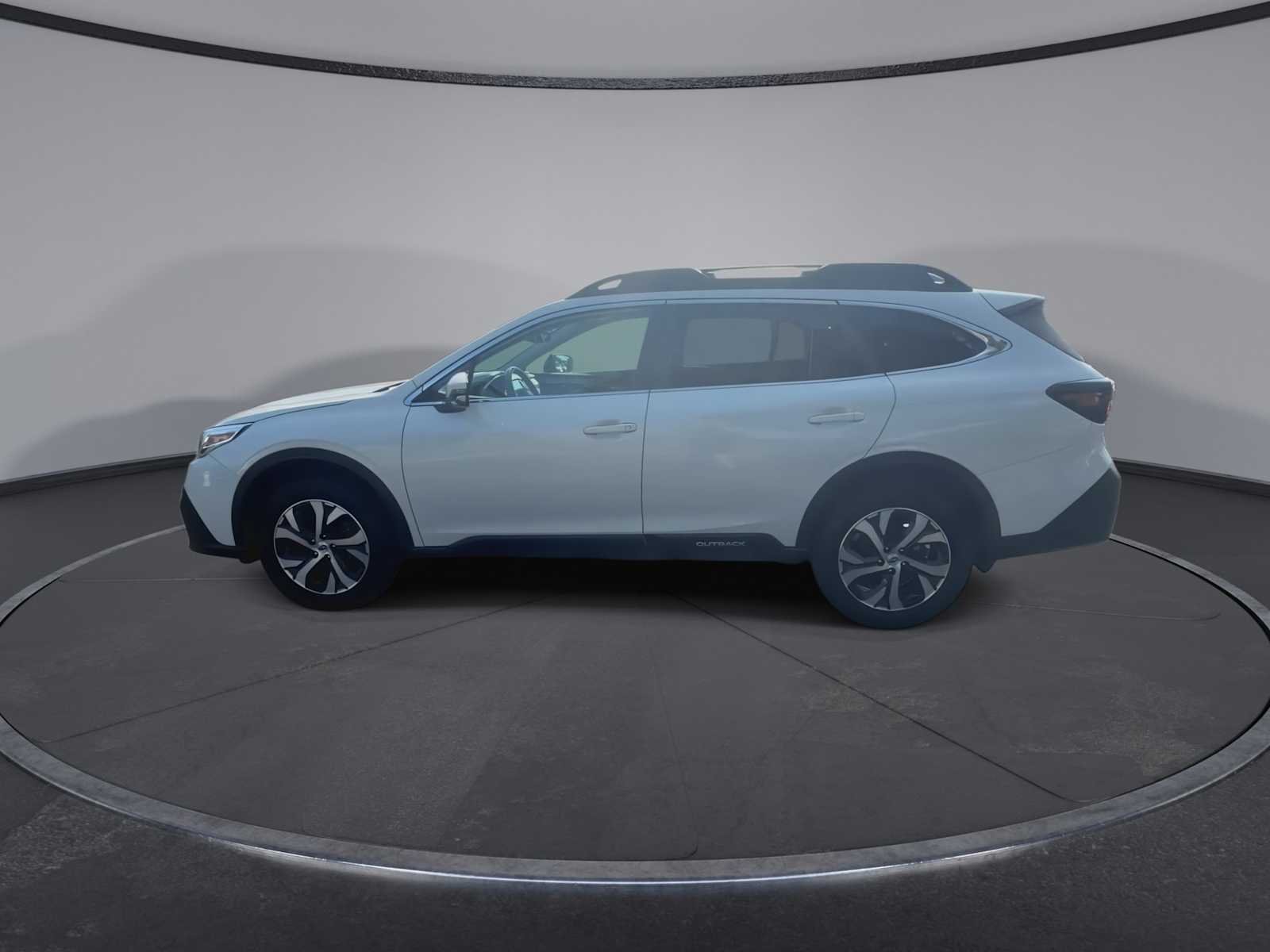 Used 2021 Crystal White Pearl Subaru Limited image 5