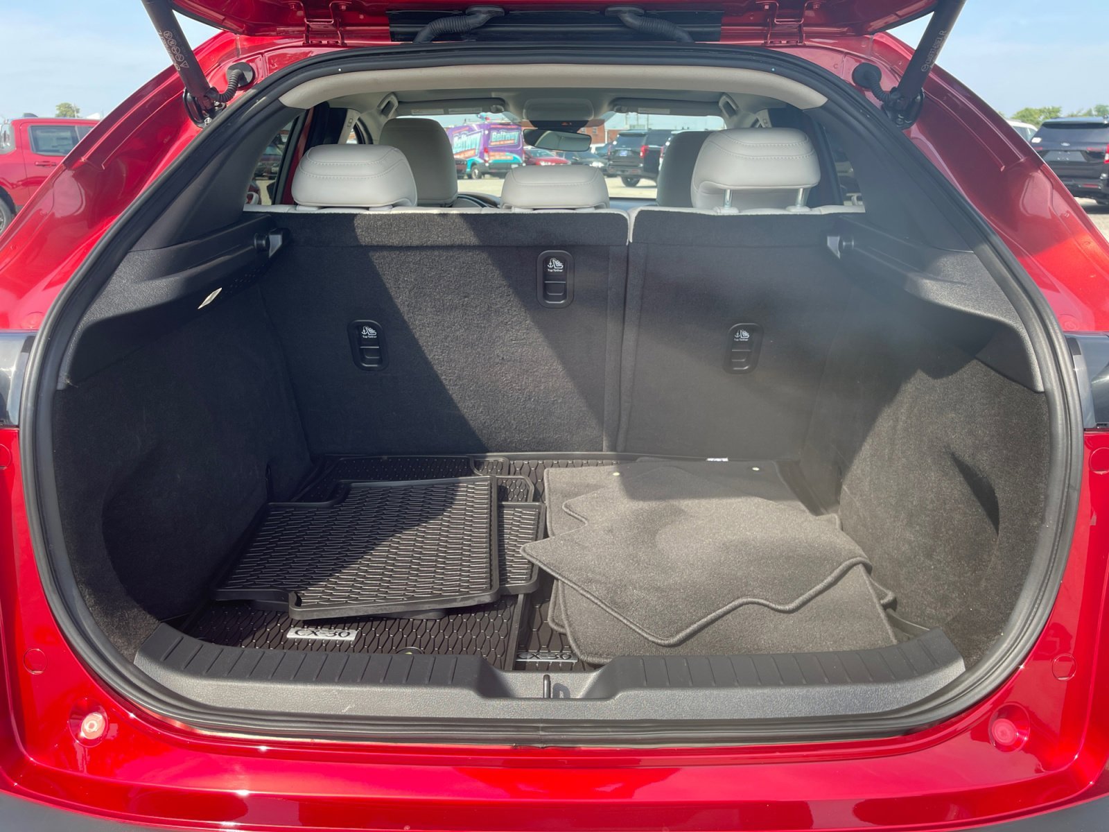 2022 Mazda CX-30 Premium - Photo 17