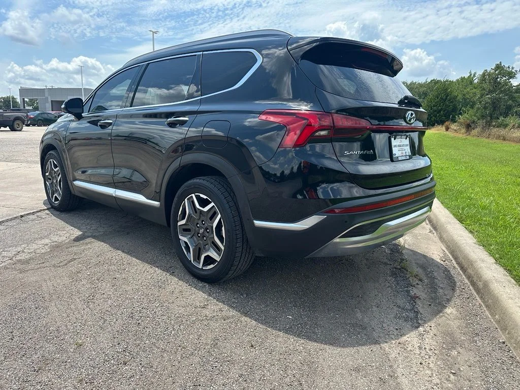 Used 2023 Black Hyundai Limited image 7