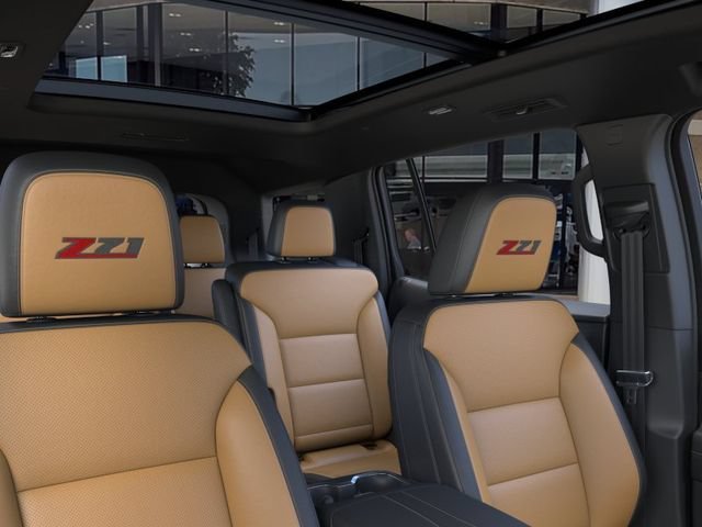 New 2027 Polar White Tricoat Chevrolet Z71 image 24