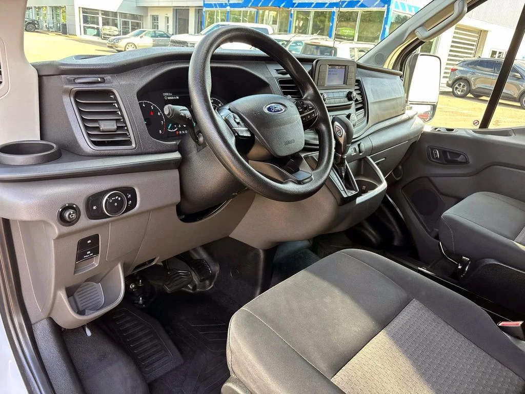 Used 2025 Oxford White Ford  image 8