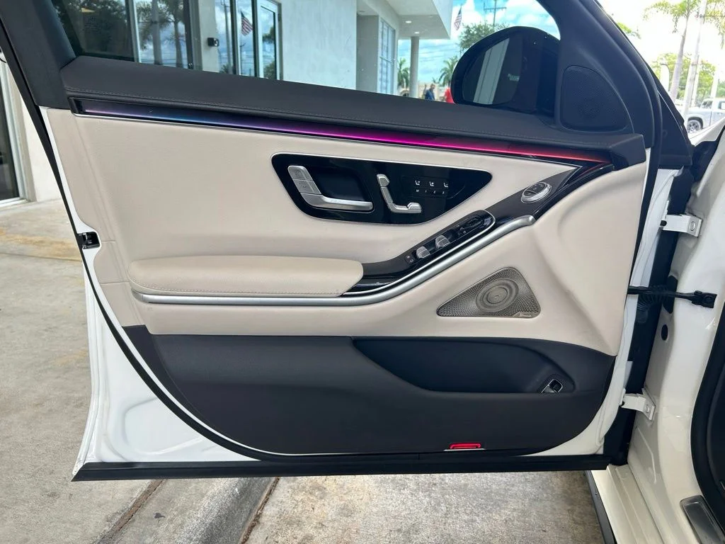 Used 2022 White Mercedes-Benz S 500 image 38