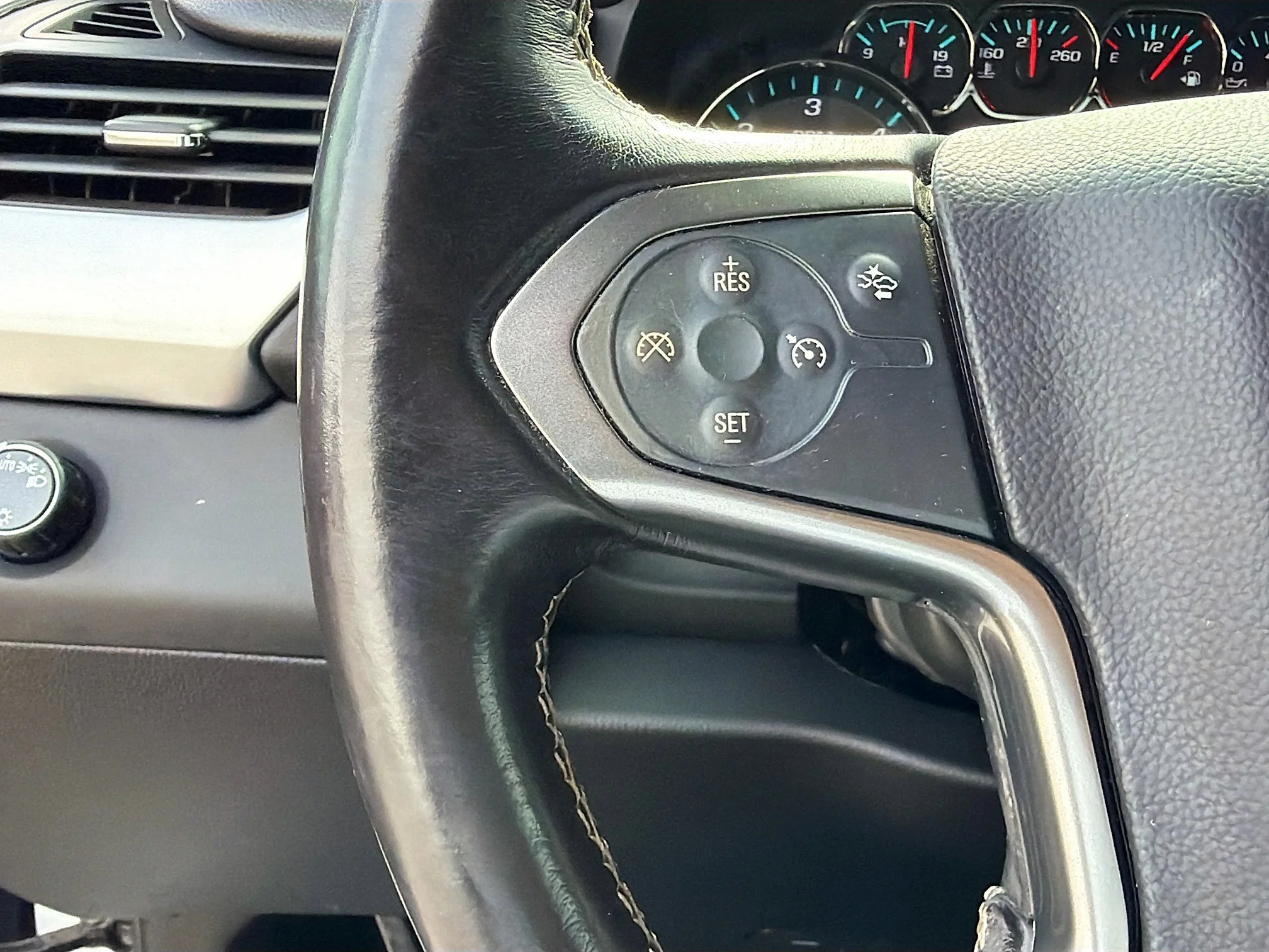 Used 2020 Summit White Chevrolet LT image 38