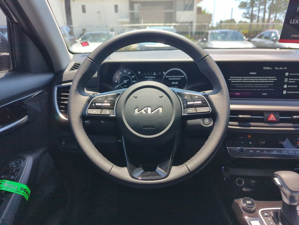 New 2026 Gravity Gray Kia EX image 17