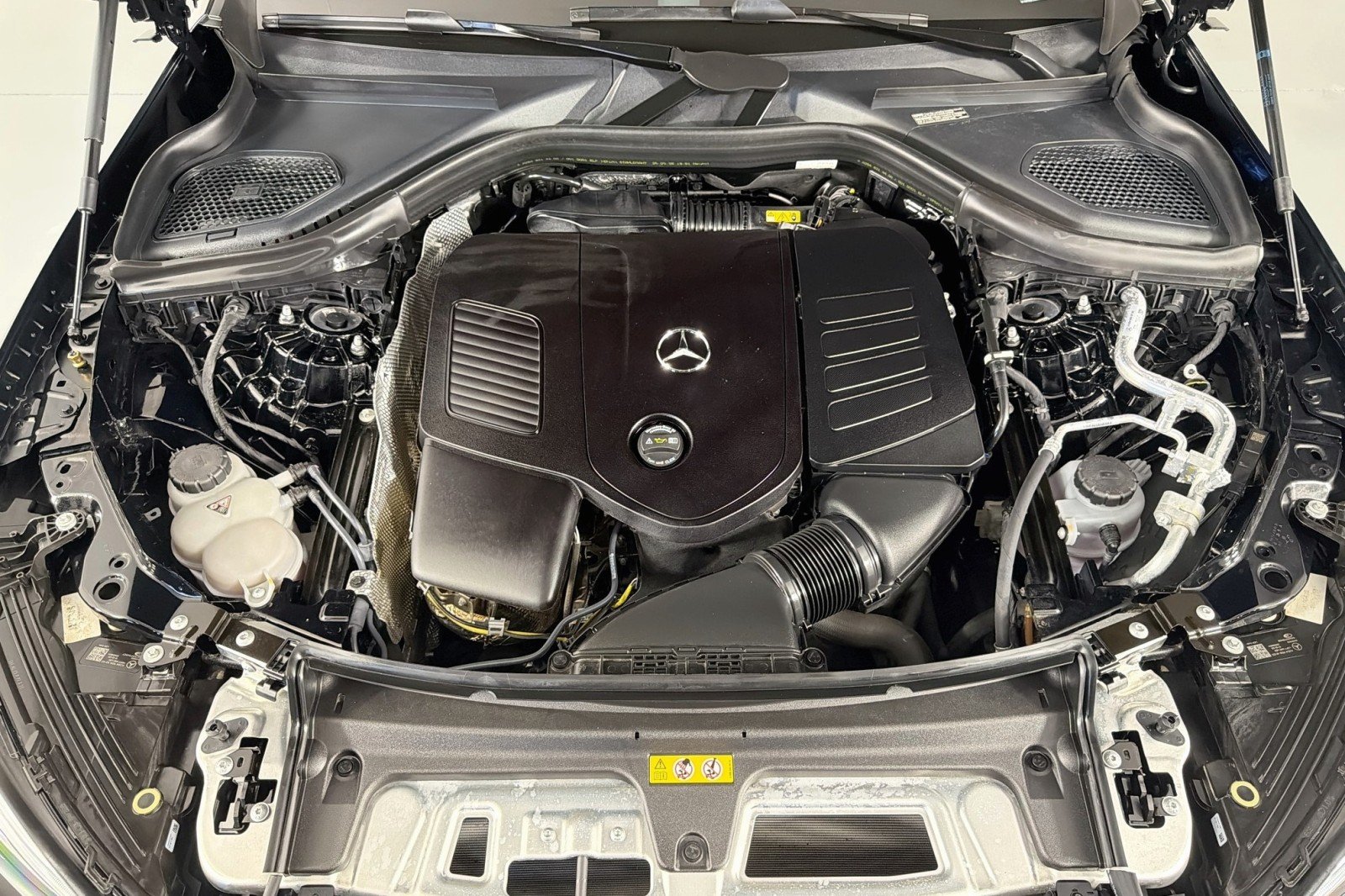 Certified Used 2026 Black Mercedes-Benz GLC 300 image 11