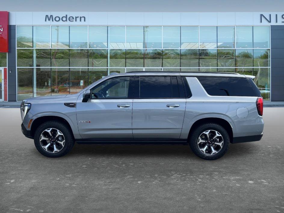 Used 2025 Sterling Metallic GMC AT4 Ultimate image 9
