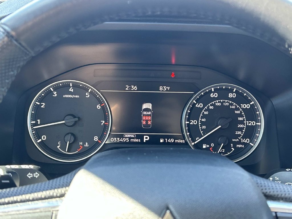Used 2025 Silver Mitsubishi SE image 24
