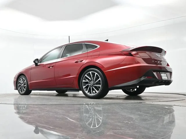 Used 2023 Ultimate Red Hyundai Limited image 28