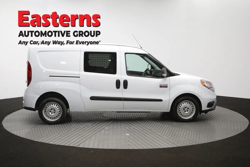Used 2022 White Ram Base image 42