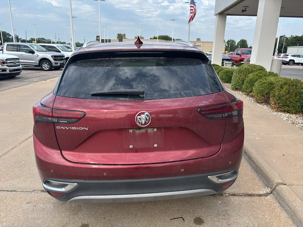 Used 2022  Buick Essence image 5