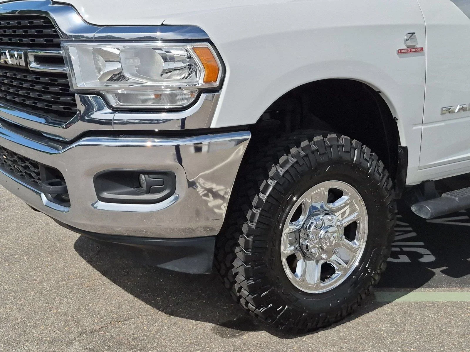 Used 2022 Bright White Clearcoat Ram Big Horn image 9