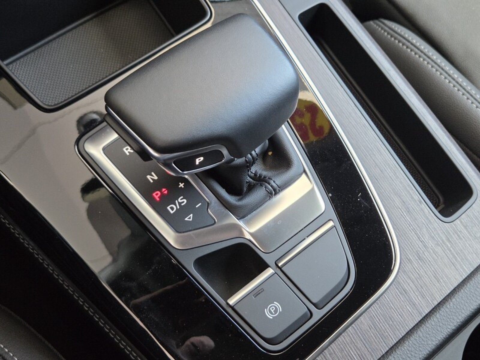 2025 Audi Q5 Premium Plus - Photo 32