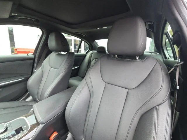 Used 2021 Black BMW 330e iPerformance image 19