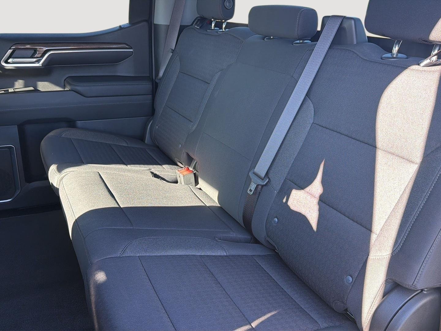Used 2022 Black Chevrolet LT image 17