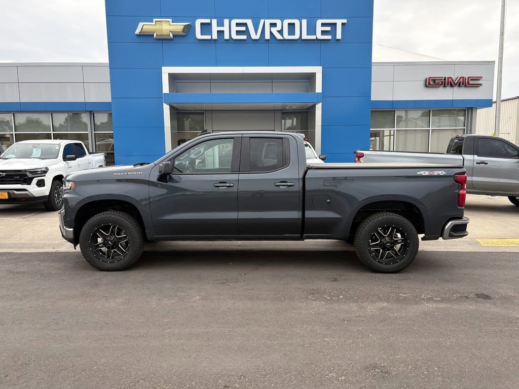 2019 Chevrolet Silverado 1500 LT 4X4 Double Cab Std Box's photo