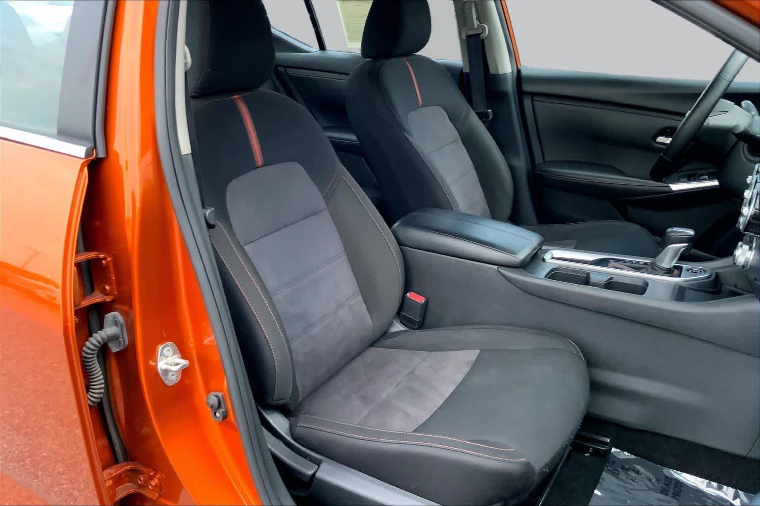 Used 2025 Monarch Orange Metallic/Super Black Nissan SR image 9