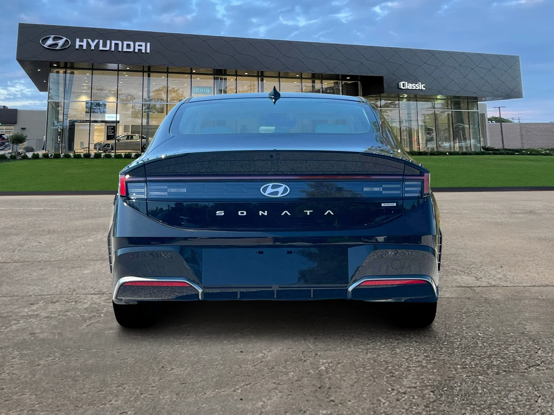 New 2025 Abyss Black Pearl Hyundai SEL image 6