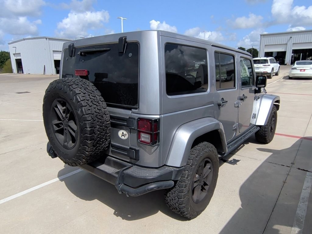 Used 2017 Silver Jeep Unlimited Sahara image 8