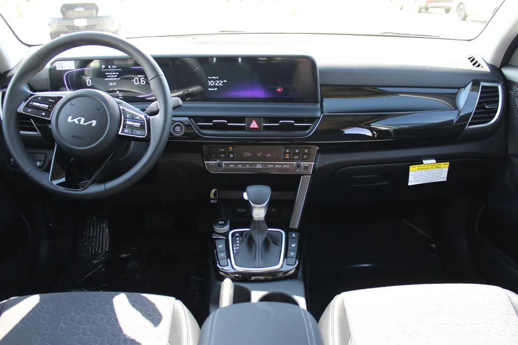 New 2026 Blue Kia S image 38