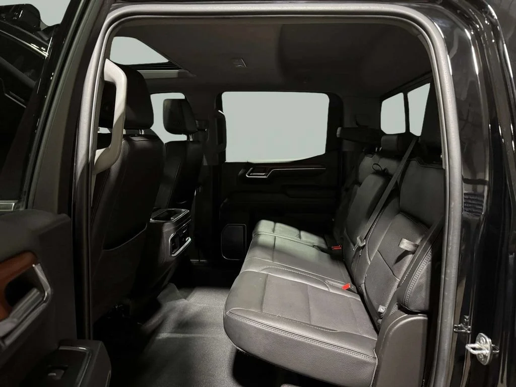 Used 2023 Onyx Black GMC Denali image 27
