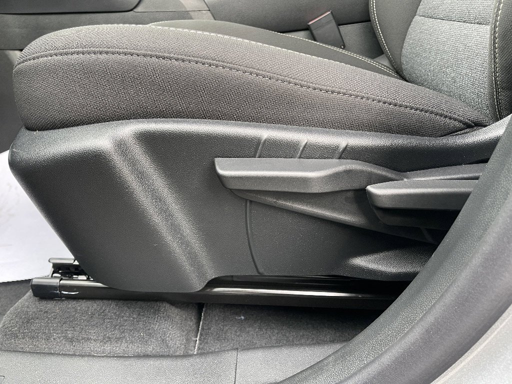 New 2026 Sterling Metallic GMC Elevation image 29