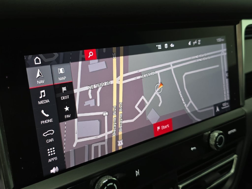 Certified Used 2023  Porsche T image 17