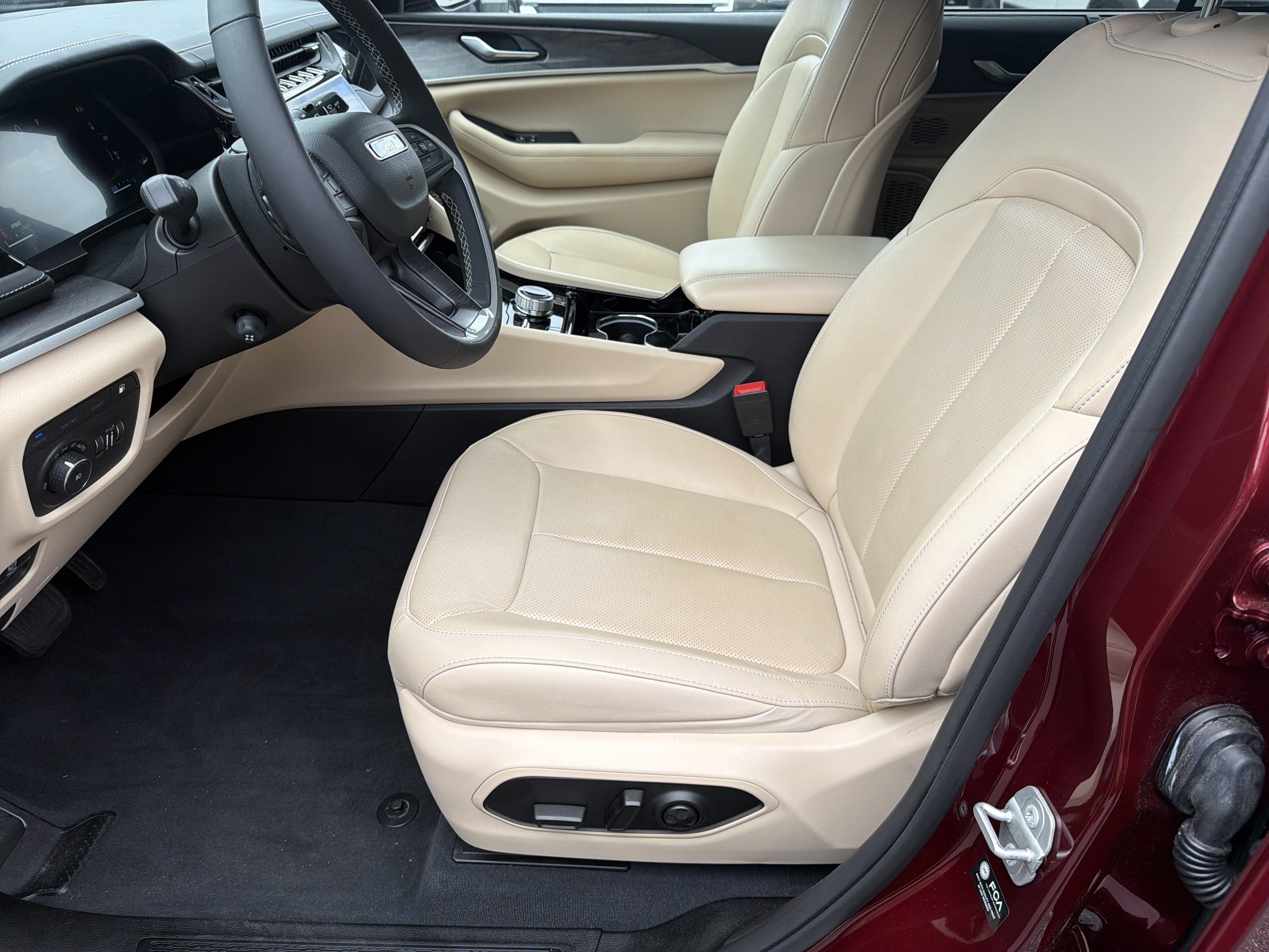 Used 2022 Velvet Red Pearlcoat Jeep 4xe image 12