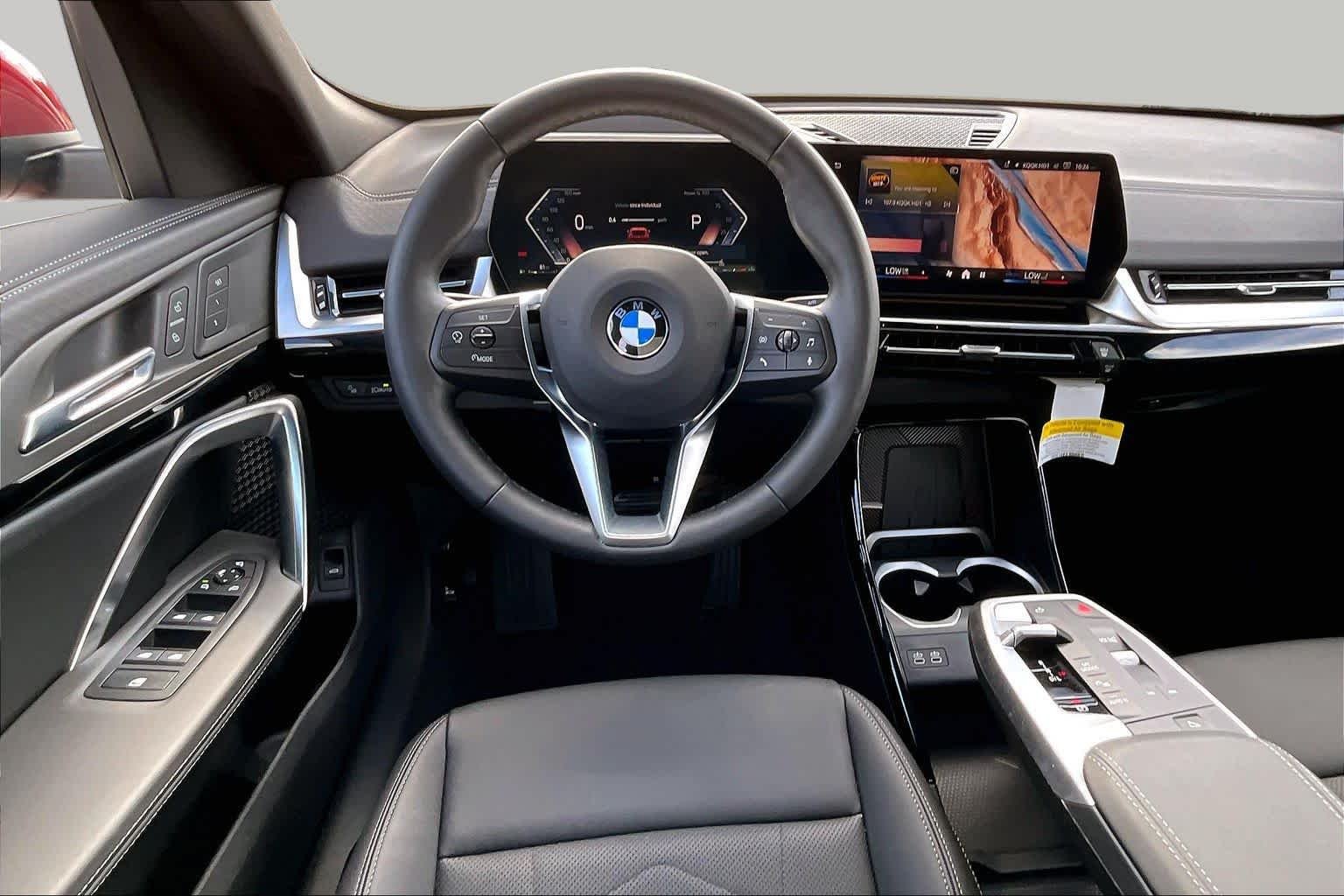 Used 2026 Vegas Red Metallic BMW xDrive28i image 5