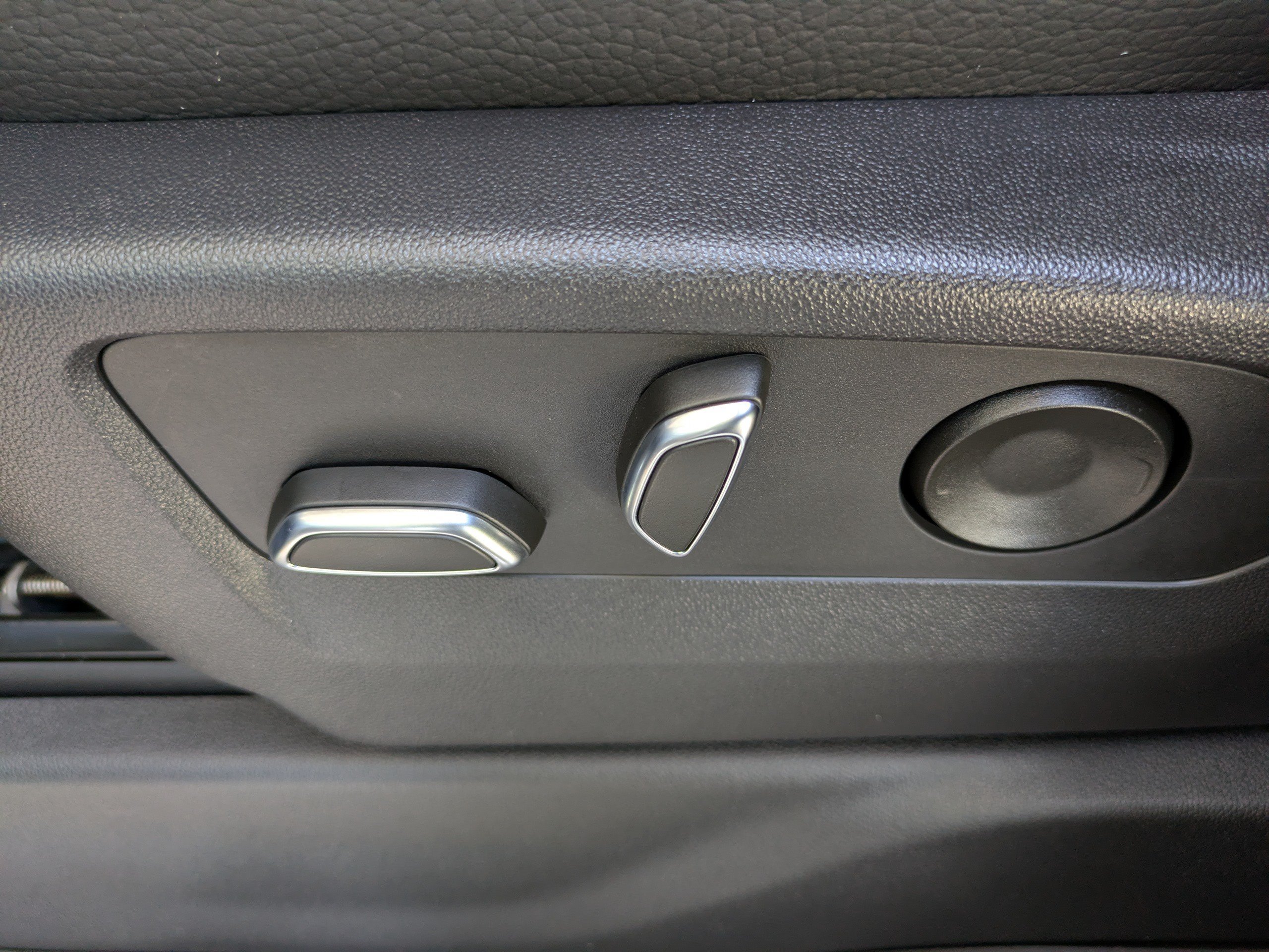Used 2023 Titanium Rush Metallic GMC Denali image 23