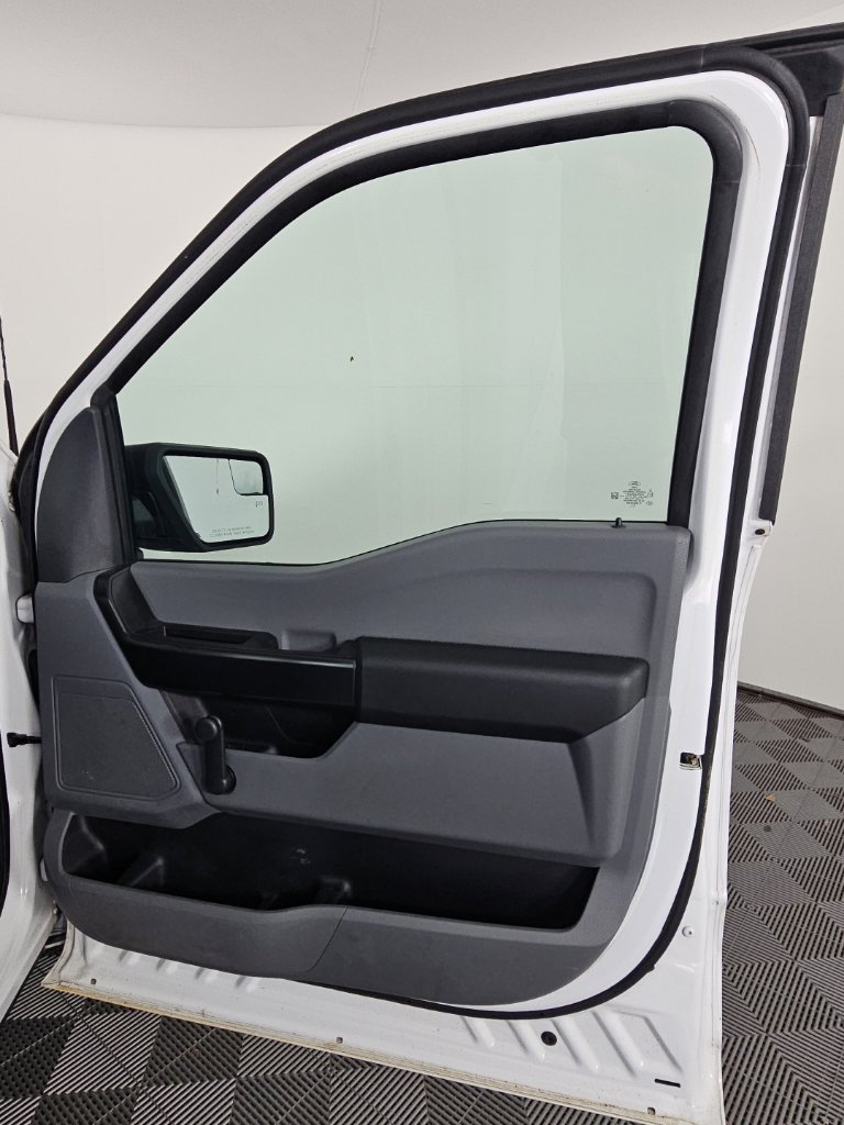 Used 2022 White Ford XL image 12