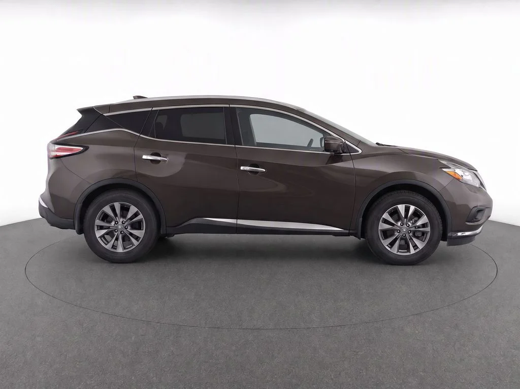 Used 2015 Brown Nissan SL image 8