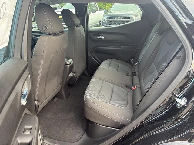 2027 Chevrolet Bolt LT - Photo 11