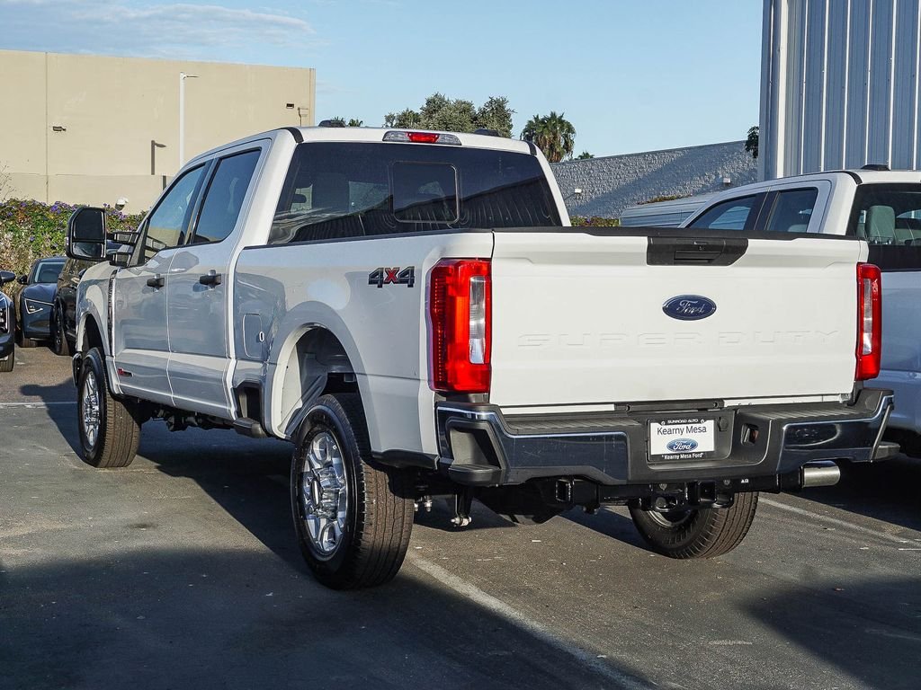 New 2026 Oxford White Ford XLT image 4