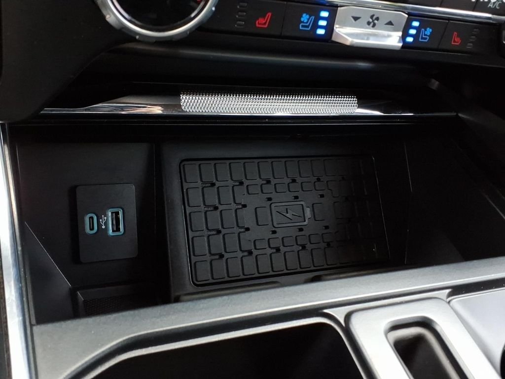 Used 2023 Azure Gray Metallic Ford Raptor image 18